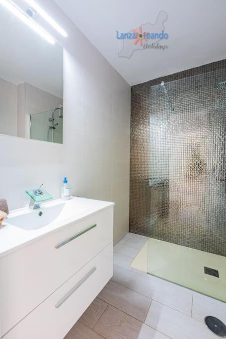 Kiara Vivienda Vacacional Costa Teguise Exteriér fotografie