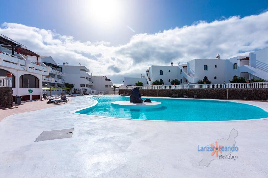 Kiara Vivienda Vacacional Costa Teguise Exteriér fotografie